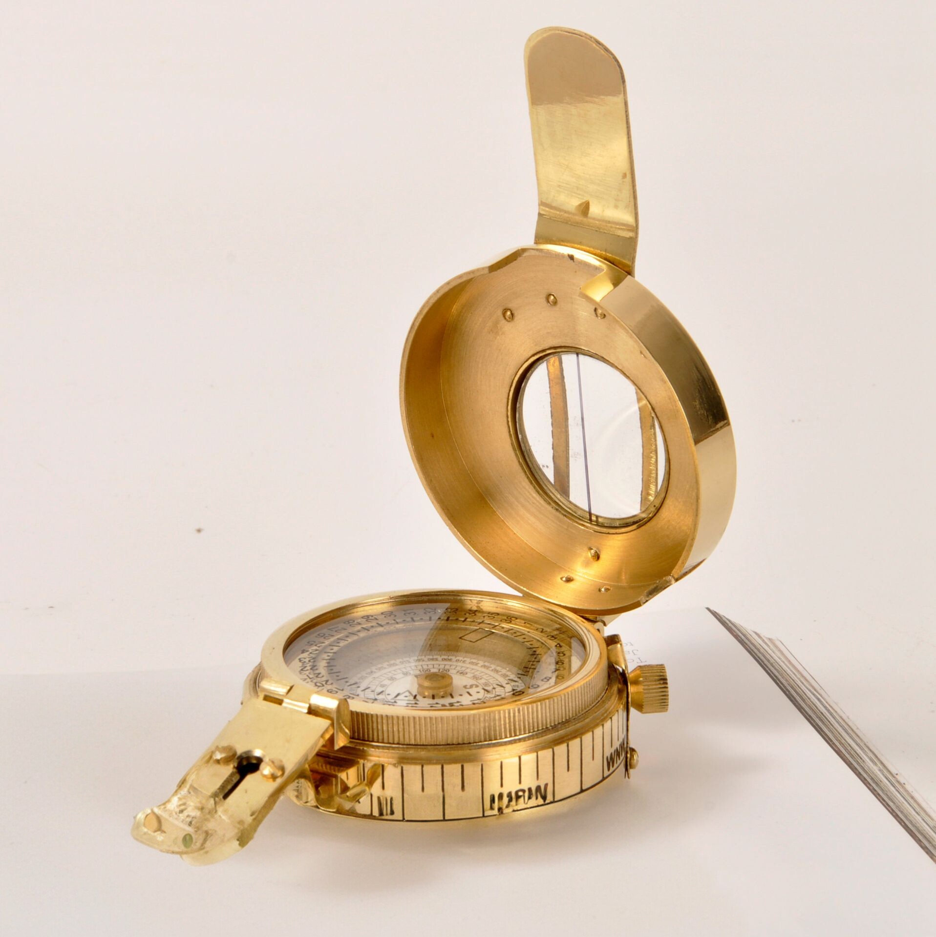 Bússola Portátil de Luxo em La - Outdoor Lighting Brass avaliação e preço